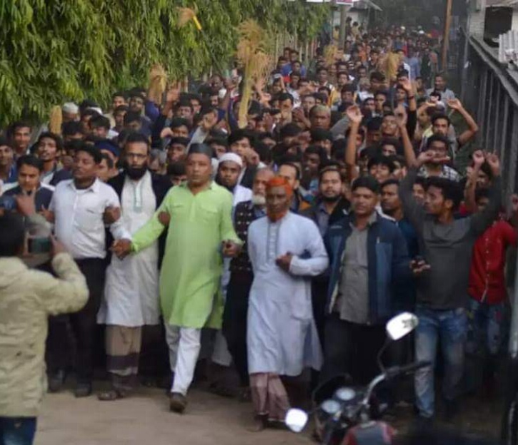 বাকেরগঞ্জের দাঁড়িয়ালে বিএনপির গণসংযোগে মানুষের ঢল