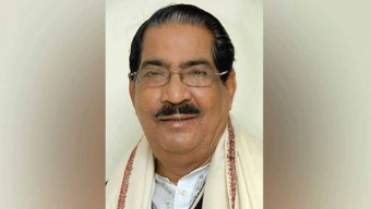 স্মৃৃৃতিতে অম্লান