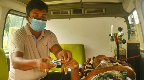 করোনা টিকা নেয়ার পর আক্রান্তদের ৫ উপসর্গ