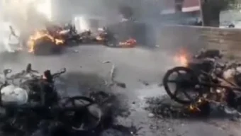 বরিশাল ২ আসনে অগ্নিসংযোগ-ভাঙচুরের ঘটনায় পাল্টাপাল্টি মামলা আটক-৩