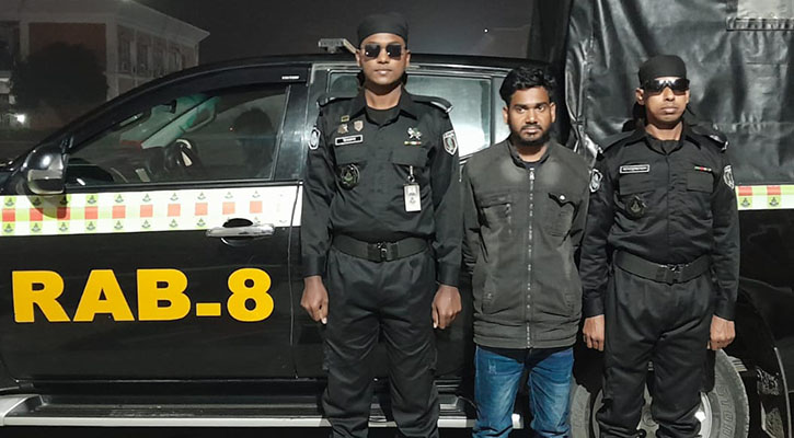 কাঠালিয়ায় কিশোরী স্কুলছাত্রীকে দলবদ্ধ ধর্ষণ, প্রধান অভিযুক্ত গ্রেপ্তার