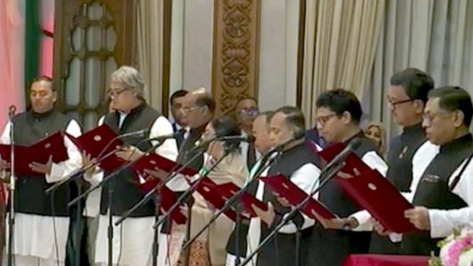 শপথ নিলেন নতুন মন্ত্রী-প্রতিমন্ত্রীরা