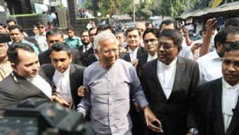 ড. ইউনূসকে ৬ মাসের কারাদণ্ড, পরে আপিলের শর্তে জামিন