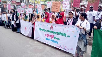 বরিশালে ব্লাড ডোনারর্স ক্লাব এক যুগপূতি উপলক্ষে মরনব্যাধি থ্যালাসেমিয়া রোগীদের চিকিৎসার জন্য ভিন্ন ইউনিট চালু করার দাবী জানান।