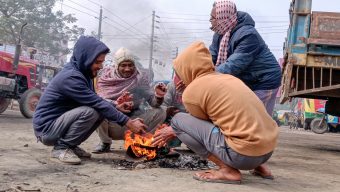 আইয়া আত-পাও গরম হরি, আবার খ্যাপ লইয়া যাই