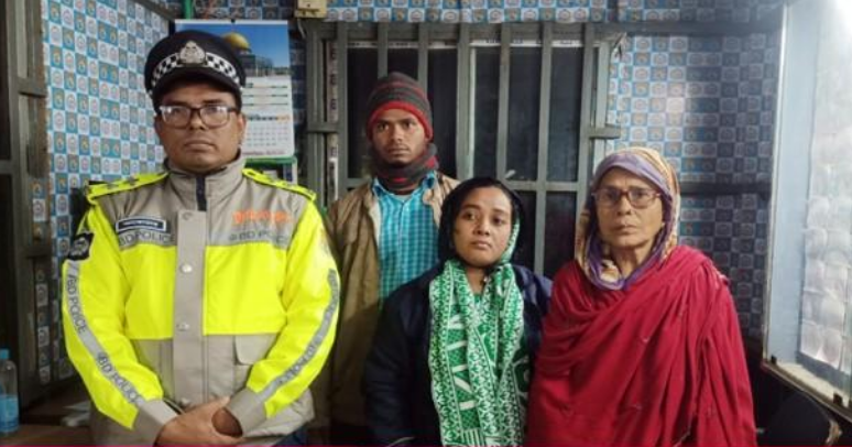 পথ ভুলে কুয়াকাটায় তরুণী, পরিবারের কাছে ফিরিয়ে দিলো ট্যুরিস্ট পুলিশ