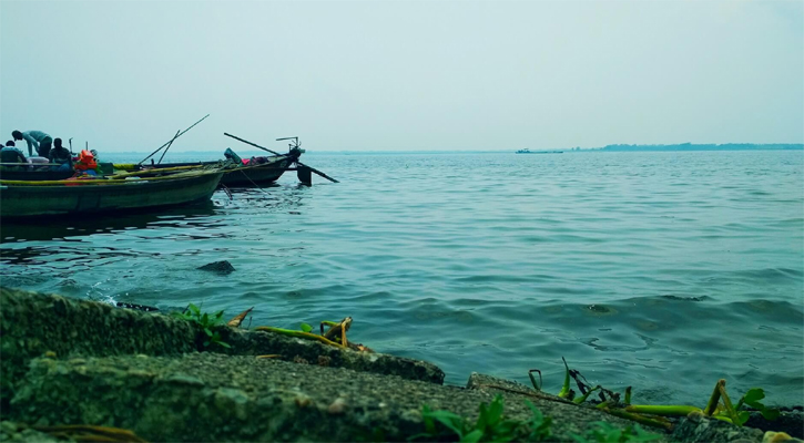 মেঘনায় গোসল করতে নেমে মাদ্রাসা ছাত্র নিখোঁজ