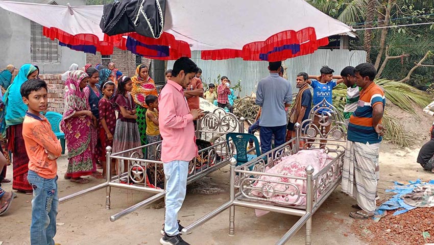 ছেলের মৃত্যুর খবর শুনে বাবার মৃত্যু