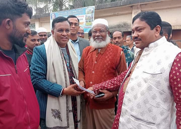 কাউখালীতে উপজেলা পরিষদ নির্বাচনে চেয়ারম্যান পদে আওয়ামী লীগ নেতা বিশ্বজিৎ পালের গণসংযোগ