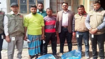 বরিশালে শাপলা পাতা মাছ বিক্রি করায় দুই বিক্রেতার কারাদণ্ড