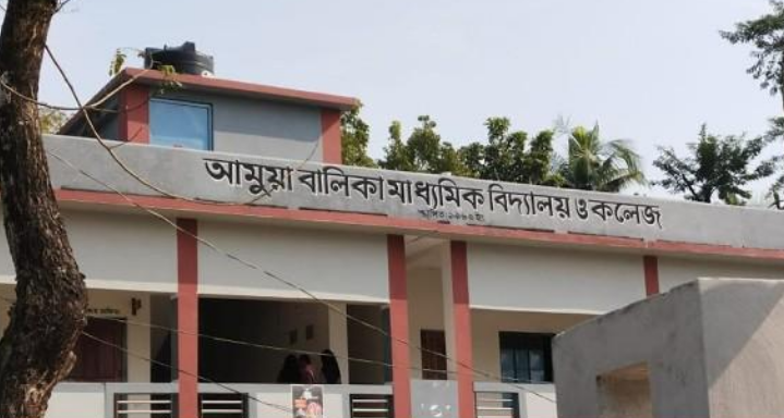 শিক্ষার্থীদের অনুদানের টাকার ভাগ নিলেন প্রধান শিক্ষক!