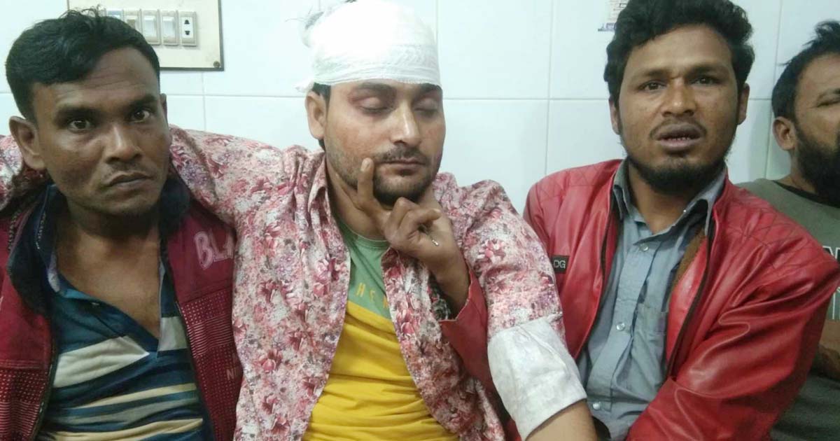 বরগুনায় ঘর তুলতে গিয়ে দুই পক্ষের সংঘর্ষে আহত ২৫