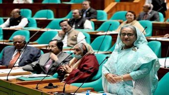 আ.লীগ উন্নয়নের ধারা অব্যাহত রাখতে প্রতিশ্রুতিবদ্ধ : প্রধানমন্ত্রী