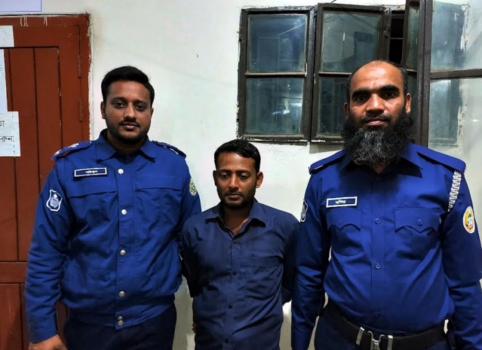 সাজাপ্রাপ্ত পলাতক আসামী গ্রেফতার