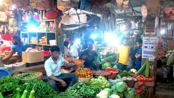 নিত্যপন্যের উর্ধগতিতে দিশেহারা নগরবাসী!