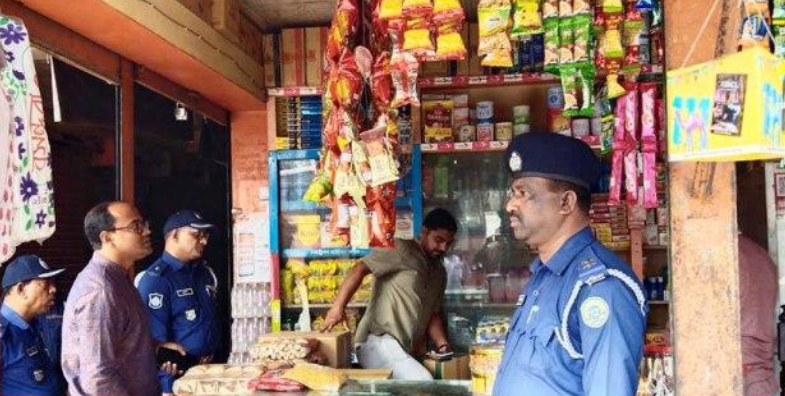 ঝালকাঠিতে ২ ব্যবসায়ীকে ১০ হাজার টাকা জরিমানা
