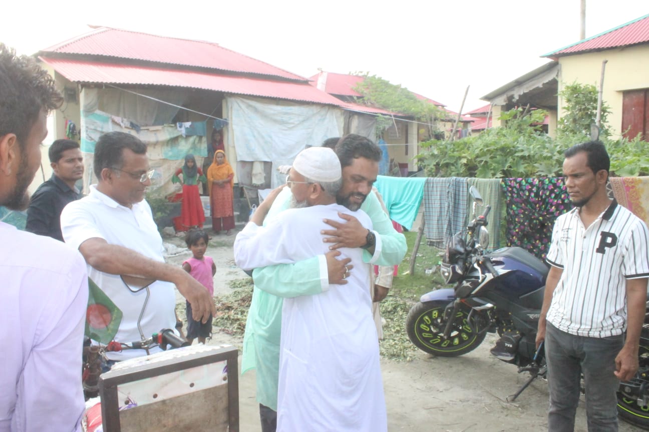 আমার কাছে ধনী-গরীবের কোন ভেদাভেদ নেই : এসএম জাকির হোসেন