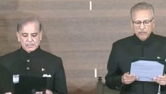 পাকিস্তানের ২৪তম প্রধানমন্ত্রী হিসেবে শপথ নিলেন শেহবাজ শরিফ