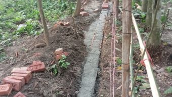 ক্রয়কৃত  জমিতে  নির্মাণ কাজে বাধা দেওয়ার অভিযোগ।