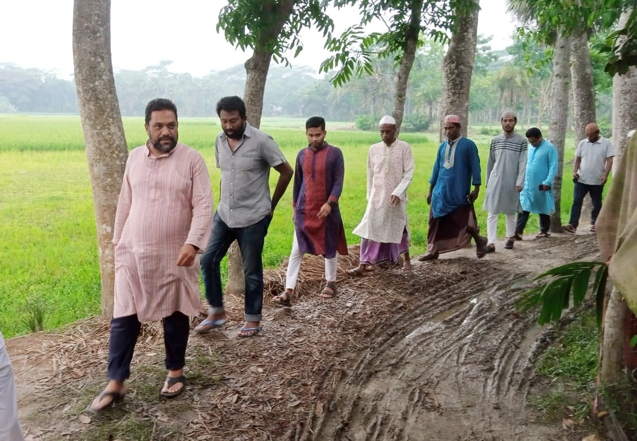 বরিশাল সদর উপজেলার পথে প্রান্তরে ছুটছেন চেয়ারম্যান প্রার্থী এসএম জাকির