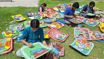 ঈদ আনন্দ থাকতেই বরিশালে বইছে পহেলা  বৈশাখের আনন্দ