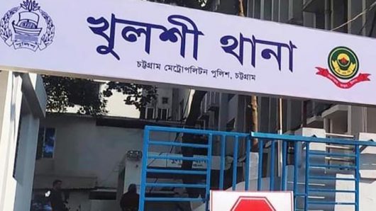 প্রবাসীর স্বর্ণ ছিনিয়ে নেওয়ার ঘটনায় পুলিশের এসআই গ্রেপ্তার