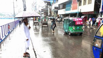 বরিশালে ভ্যবসা গরম, অবশেষে বৃষ্টি