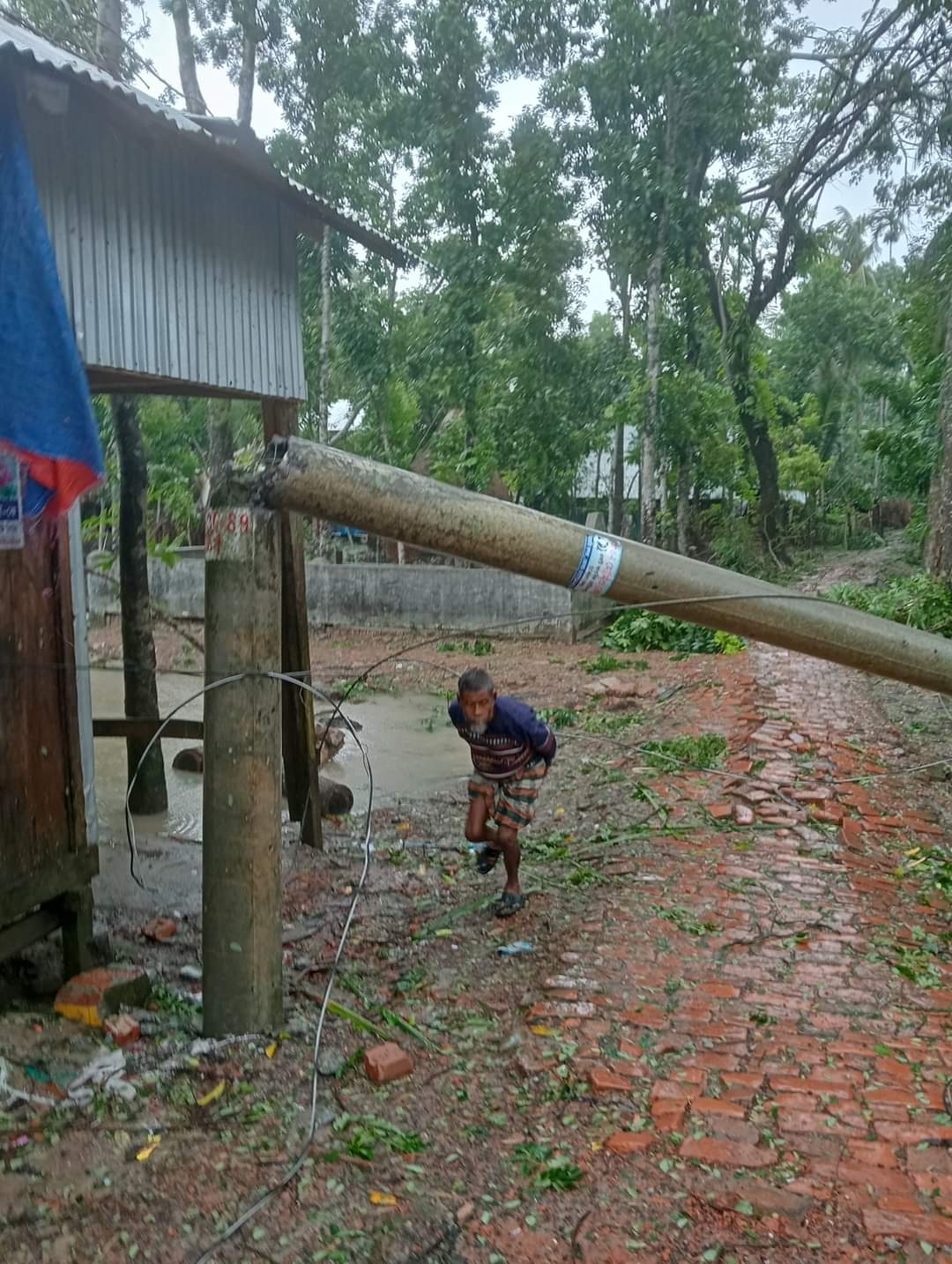 বেতাগীতে বিদ্যুৎ বিহীন ৪০ হাজার গ্রাহকের দুর্ভোগ