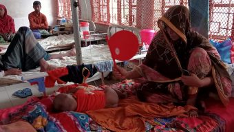 বিদ্যুৎ নেই অন্ধকারে মনপুরা উপকূল, হাসপাতালে রোগিদের দুর্ভোগ চরমে