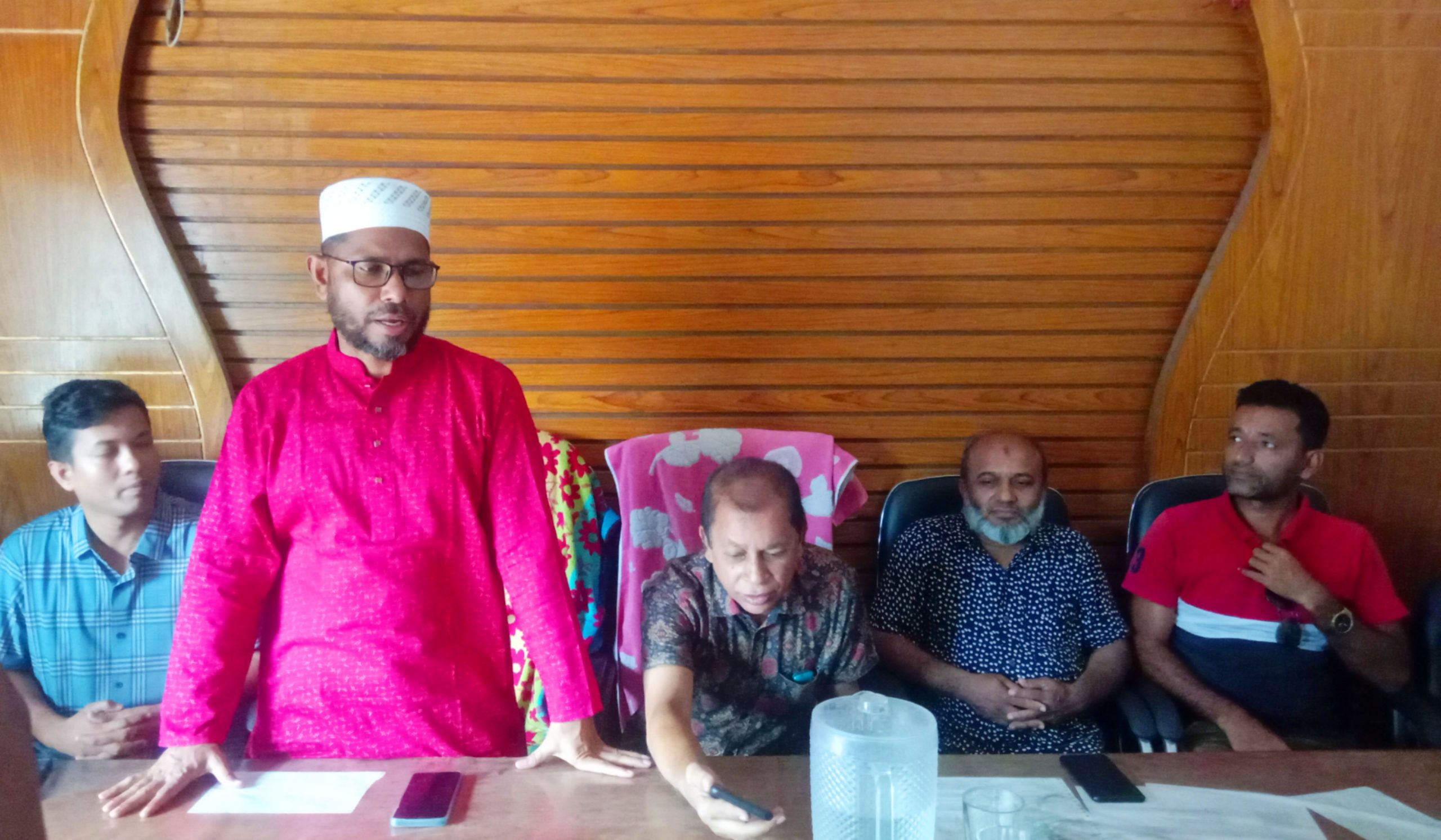 লালমোহন ধলীগৌরনগর ইউপি চেয়ারম্যান পদে প্রতীক পেয়ে সাংবাদিকদের সাথে মতবিনিময়