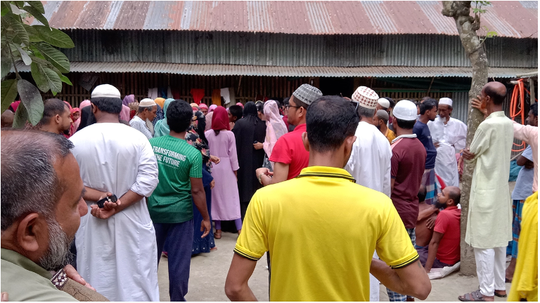 বরগুনায় মায়ের সামনে বজ্রপাতে ছেলের মৃত্যু