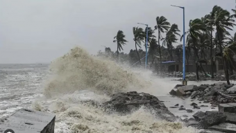 ঘূর্ণিঝড় রেমাল নিয়ে ভয়ংকর তথ্য দিল আবহাওয়া অফিস