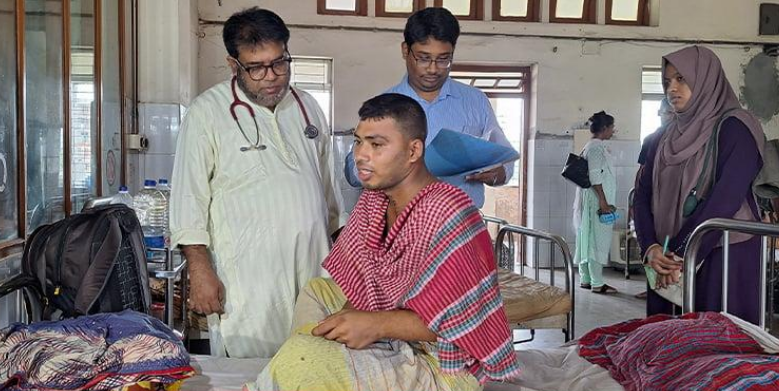 বরগুনায় খালে মাছ ধরতে গিয়ে গলায় ঢুকে গেল বাইন মাছ