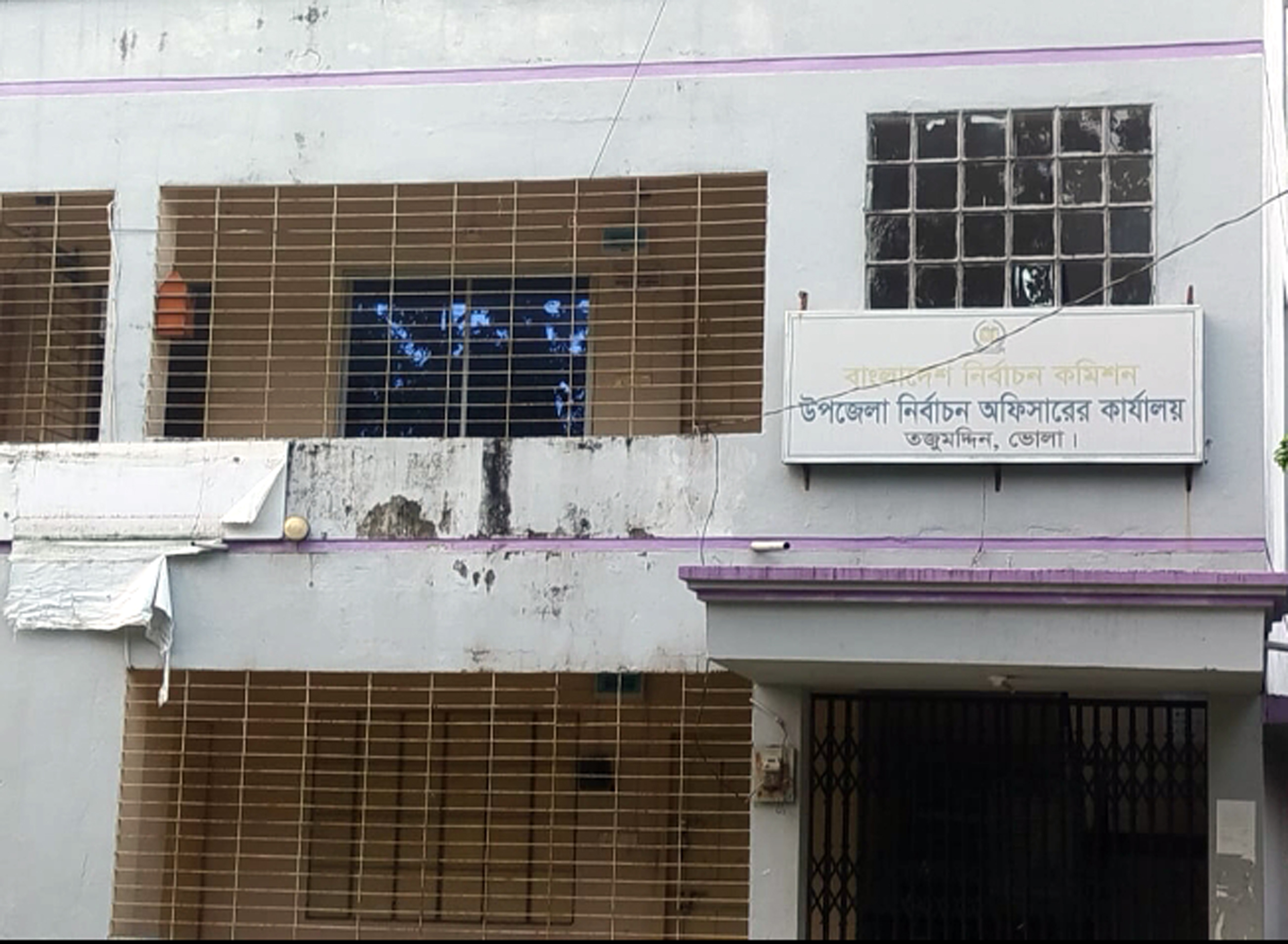 তজুমদ্দিনে প্রার্থীদের প্রচার-প্রচারণা জমে উঠলেও ভোটার উপস্থিতি নিয়ে সংশয়