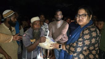 চরফ্যাশনে রাতেই ত্রাণ নিয়ে ছুটে গেলেন ইউএনও