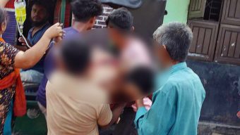 ঝালকাঠিতে চোর সন্দেহে যুবককে গাছে বেধে হত্যা!