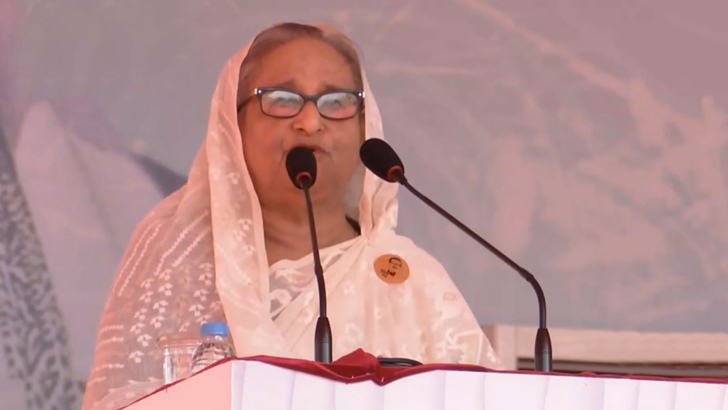 গণতন্ত্র আছে বলেই দুযোগ দুর্বিপাকে মানুষের পাশে দাঁড়াতে পারি: প্রধানমন্ত্রী