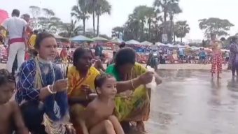 কুয়াকাটা সমুদ্র সৈকতে সনাতন ধর্মাবলম্বীদের গঙ্গাস্নান অনুষ্ঠিত