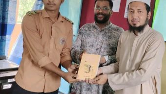 লালমোহনে ভূমি বিষয়ক কুইজ প্রতিযোগিতায় শিক্ষার্থীরা