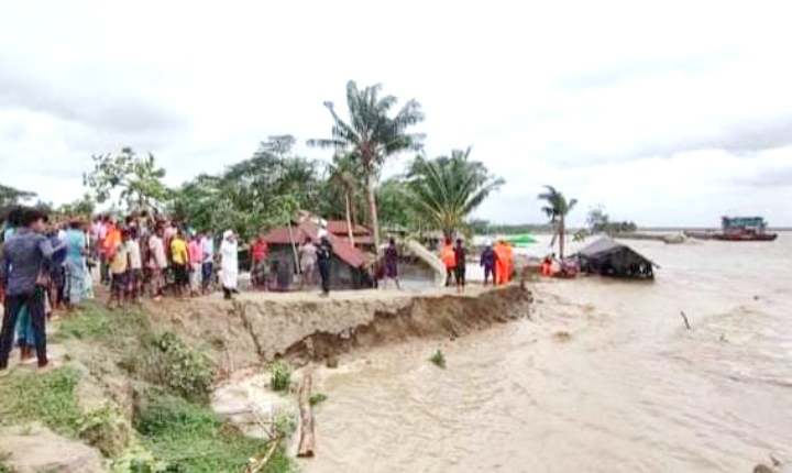 কুড়িগ্রামে নদীগর্ভে বিলীন একের পর এক বসতভিটা