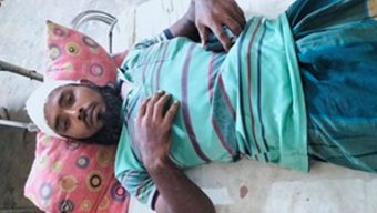 দৌলতখানে জমাজমি নিয়ে সংঘর্ষে বাবা ছেলে আহত