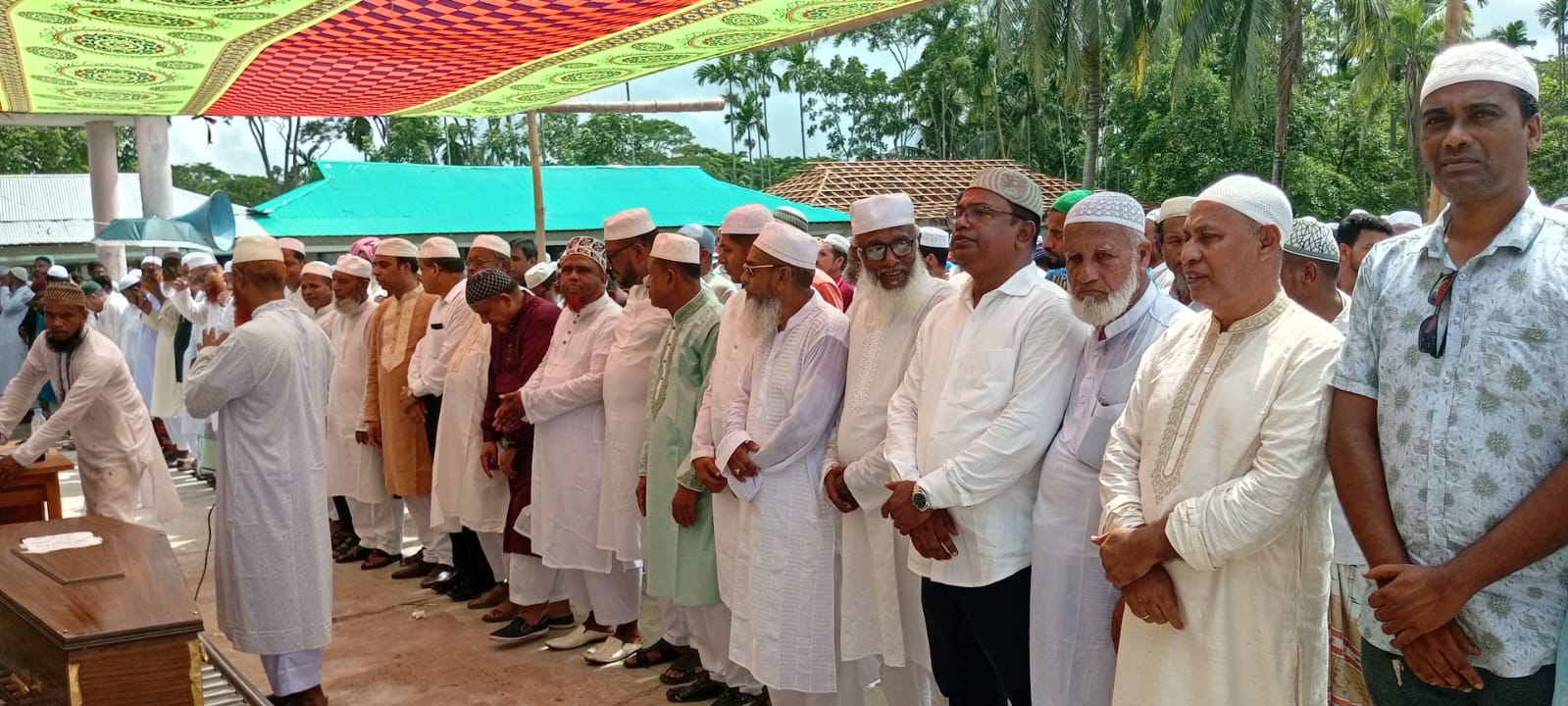 সুপ্রীম কোর্টের আইনজীবি ছিদ্দিক উল্লাহ মিয়ার পিতার জানাযা সম্পন্ন