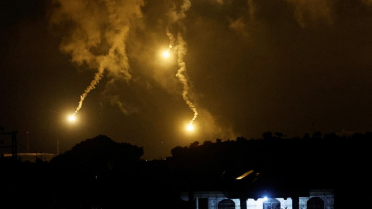 ২ শতাধিক রকেট ছুড়ল হিজবুল্লাহ, ইসরাইলে ব্যাপক ক্ষয়ক্ষতি