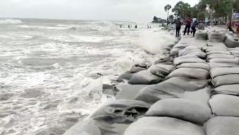 উত্তাল বঙ্গোপসাগর