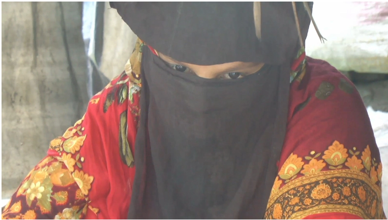 দৌলতখানে সন্তানের পরিচয় পেতে অন্তঃসত্ত্বা কিশোরীর আর্তনাদ