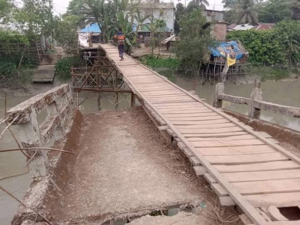 আমতলীতে ৯৯টি লোহার সেতু এখনো ঝুঁকিপূর্ণ