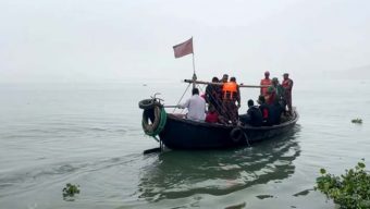 বরযাত্রী নিয়ে মেঘনায় ট্রলারডুবিতে দুই নারী নিহত, বরসহ নিখোঁজ ৩