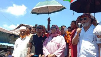 মনপুরায় বিএনপির সভাপতিকে বরণ করতে মেঘনা পাড়ে জনতার ঢল