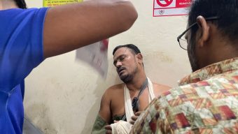 মনপুরায় যুবলীগ নেতাকে বেধড়ক মারধর করে হাত ভেঙ্গে দিল দুর্বৃত্তরা