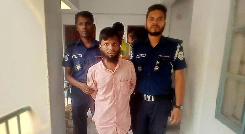 মাকে ছুরিকাঘাতে হত্যা, অভিযোগে ছেলে আটক